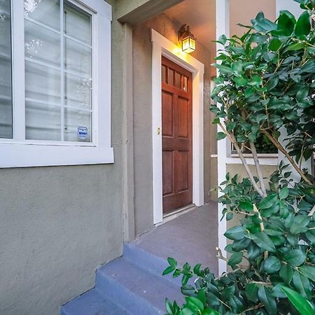 洛杉矶Stylish 2 Bed & 2 Bath At The Heart Of Hollywood With Free Parking - One Car Only公寓 外观 照片